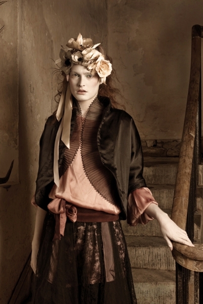 Photograph E J Carr Helen James Design Renaissance on One Eyeland